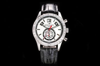 TW Factory Patek Philippe Nautilus Swiss Replica White Dial Watch with Baguettes